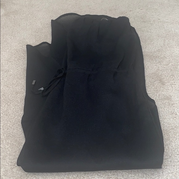 Beautiful strapless 👗 - Picture 7 of 8